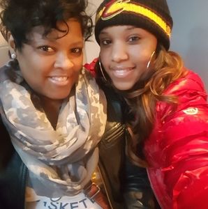 Meet your Posher, Tera